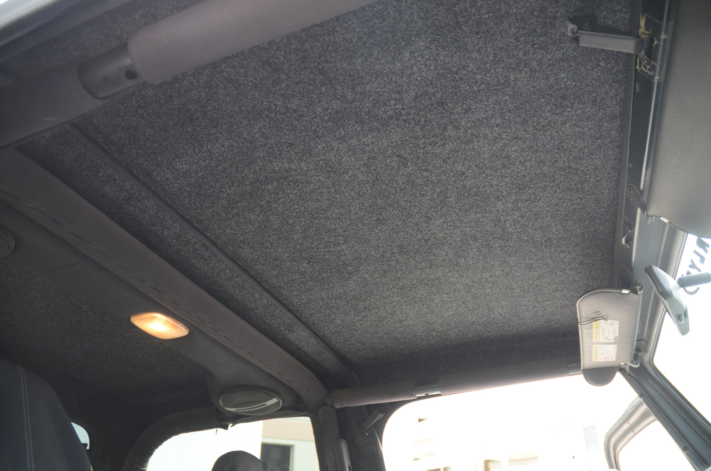 HT07FB42_on vehicle_interior (3).JPG